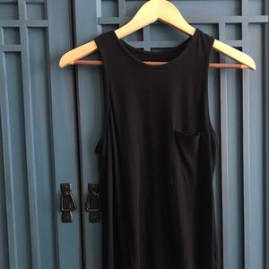 Athleisure pocket tank